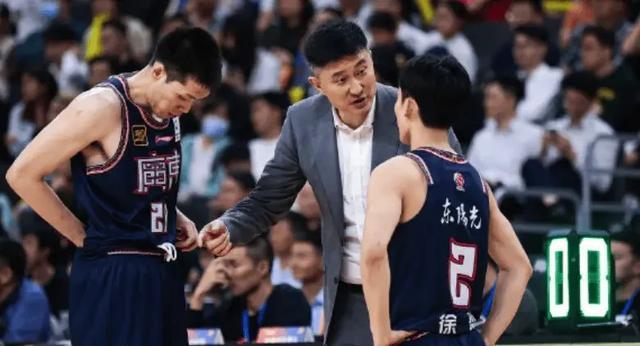 与FIBA